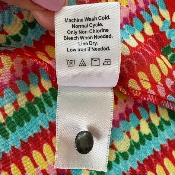 Coldwater Creek tank top  with v-neck, semi-sheer - Picture 11 of 11